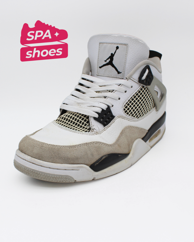 Curățare Nike Jordan Retro 4