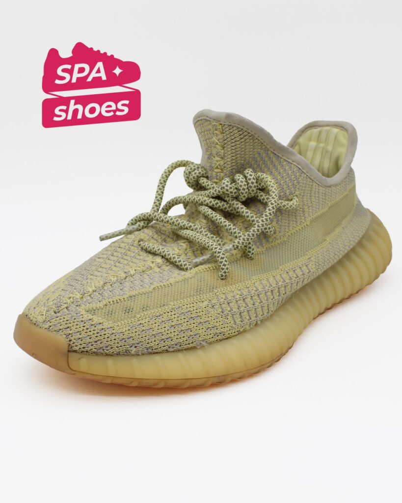 Curățare Adidas Yeezy